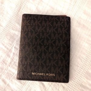Michael Kors wallet